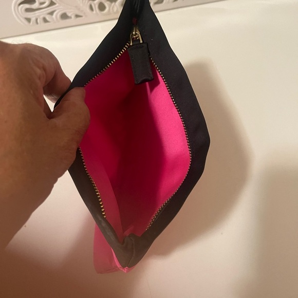 Prada perfume small makeup bag lightweight with gorgeous hot pink and black - Picture 4 of 13